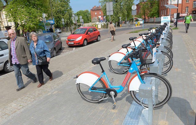 Rower miejski to 28 stacji w całym mieście, 250 jednośladów i blisko 11 tysięcy zarejestrowanych użytkowników