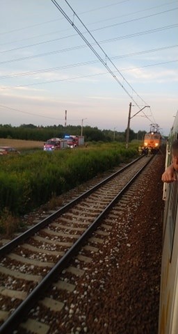 Śmiertelny wypadek na torach w Ludwinowie pod Radomiem. Zginęła kobieta potrącona przez pociąg