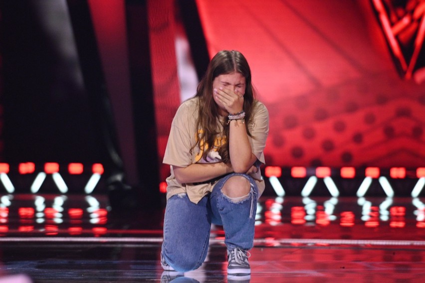 „The Voice Kids 6” odcinek 1 i 2. Martyna ma jeden z najlepszych głosów w tej edycji. 14-latka wbiła w fotele Trenerów. Kto jeszcze zachwycił?