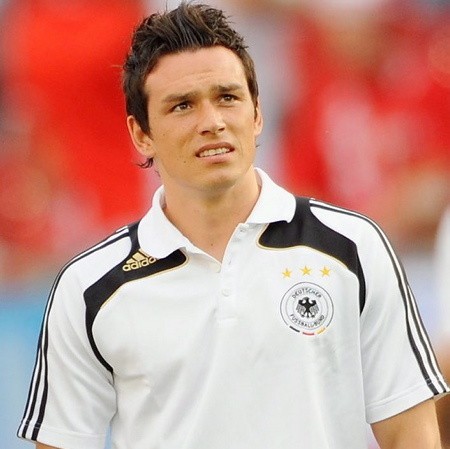 Piotr Grochowski ma 24 lata, pochodzi z Tczewa. Pomocnik HSV Hamburg. W reprezentacji Niemiec rozegrał 12 meczów, nie zdobył jeszcze żadnej bramki.