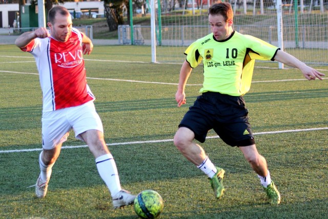 Piłkarze FC Łęg Przedmiejski bronią mistrzowskiego tytułu.