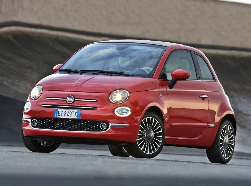 Fiat 500 zadebiutował w 2007 roku. Produkcja pojazdu...