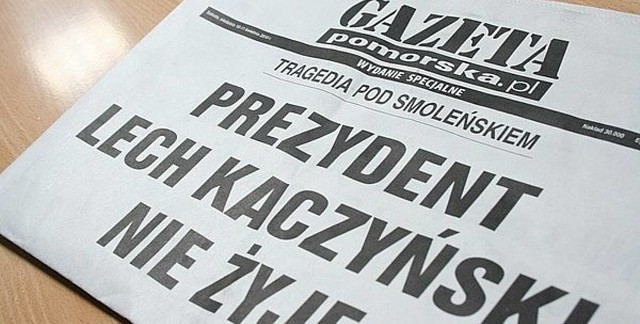 Szok. Niedowierzanie. Niewyobrażalna tragedia. Tymi słowami informowaliśmy 10 kwietnia 2010 roku a o katastrofie samolotu prezydenckiego w Smoleńsku. Dramat narodowy miał zjednoczyć wszystkich Polaków i tak się stało. Przynajmniej na kilkanaście dni. Zobaczcie archiwalne zdjęcia z regionu >>>