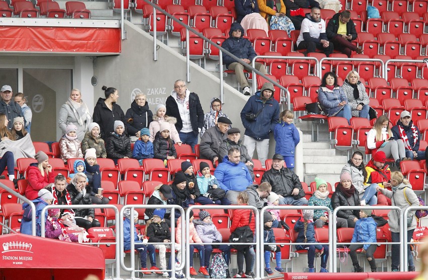 Futbol kobiet  Reprezentacja Polski przegrała na stadionie Widzewa [GALERIA ZDJĘĆ]