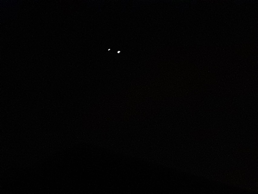 Co świeci na niebie? To Jowisz i Wenus - 1.03.2023 zbliżą się do siebie na bardzo bliską odległość. Zobaczcie!