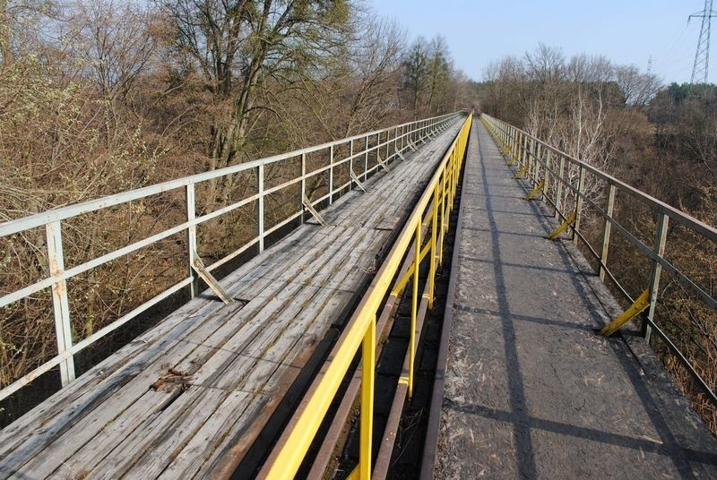 Koronowo. Zabytkowy most kolejki może runąć!