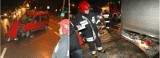 Zderzenie na ulicy Krakowskiej w Kielcach. W bok wozu straży uderzył renault