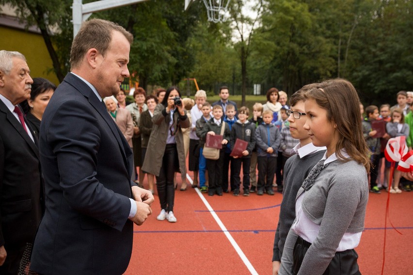 Sosnowiec: uczczono 130-lecie szkolnictwa w Maczkach [ZDJĘCIA]