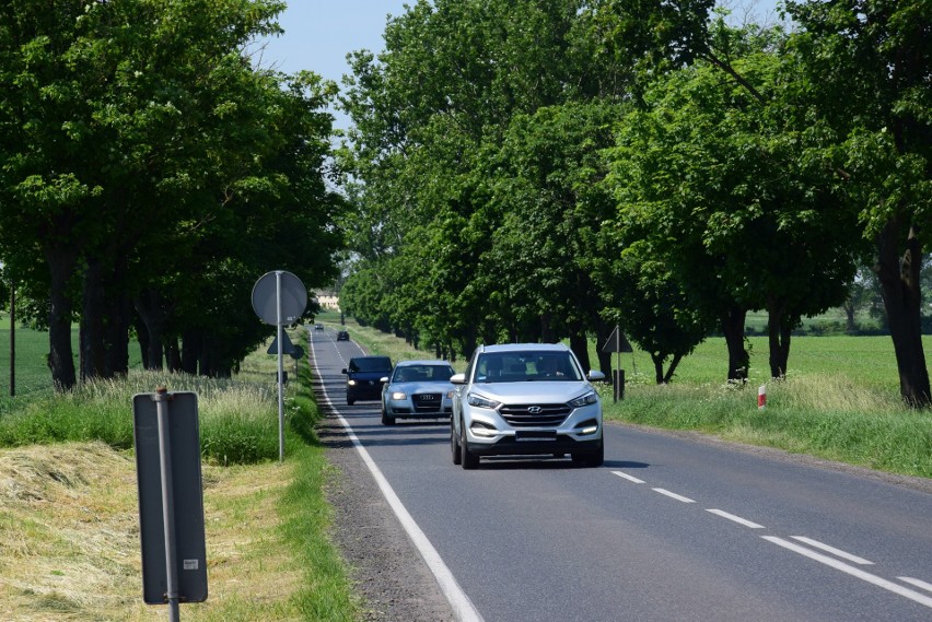 Dobra informacja dla kierowców. Droga krajowa nr 62 łącząca Kruszwicę ze Strzelnem przejdzie kapitalną modernizację