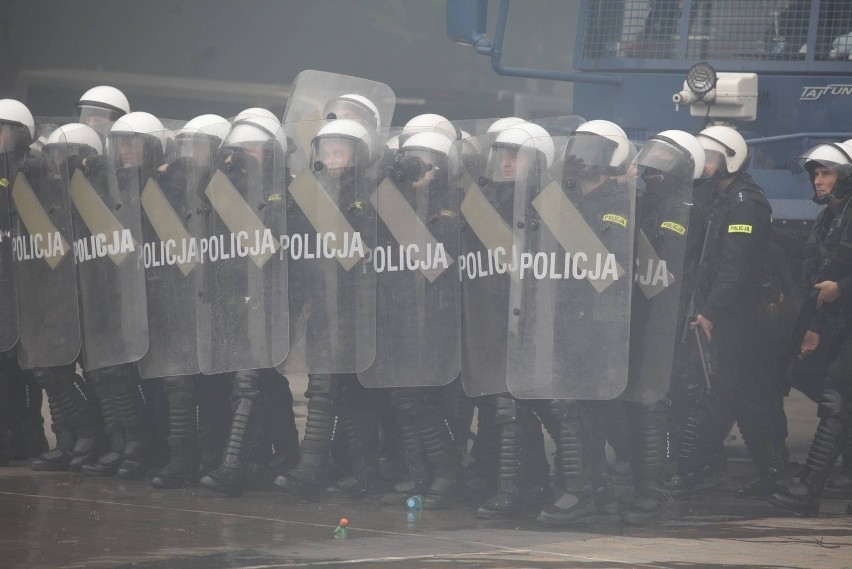 Święto Policji w Katowicach: Pokaz prewencji - tak policja...