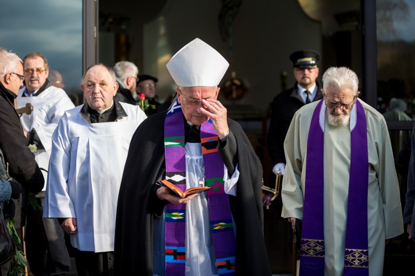 Pogrzeb Piotra Szczęsnego z Niepołomic. Ostatnie pożegnanie "Szarego Człowieka"