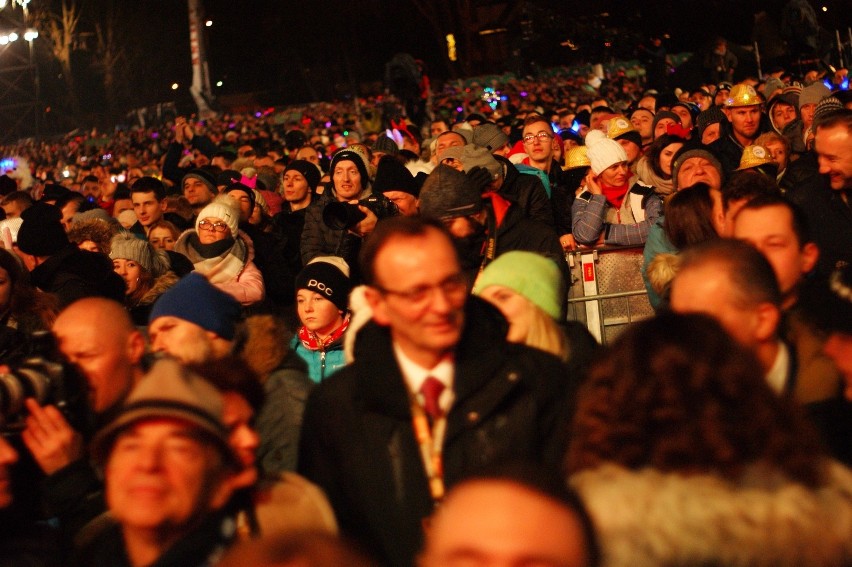 Sylwester 2017 w Zakopanem. Tak bawiła się publiczność [ZDJĘCIA]