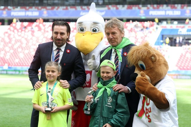 - Zgłaszajcie się szybko do turnieju „Z Podwórka na Stadion o Puchar Tymbarku” - zaprasza Zbigniew Boniek, prezes PZPN-u