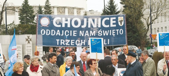 Chojniczanie podczas manifestacji w sprawie przywrócenia święta Trzech Króli w Warszawie