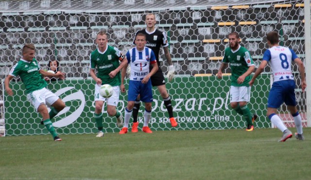 Piłkarze Olimpii (zielone koszulki) zrewanżowali się zawodnikom Wisły Płock za porażkę 0:1 poniesioną w sierpniu w Grudziądzu. Do pełni szczęścia zabrakło jeszcze jednego gola