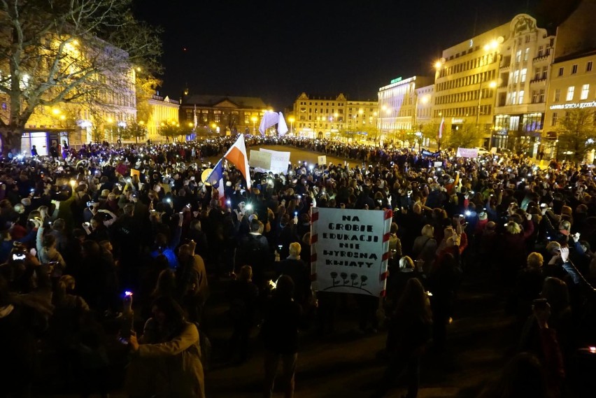 W trakcie strajku odbyły się liczne manifestacje...