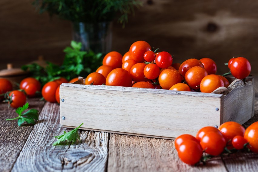 Z pomidorów można przygotować przeciery lub soki, dzięki...