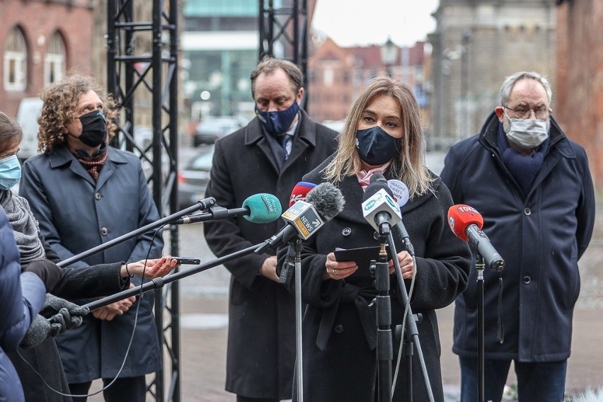 Bliscy oraz współpracownicy Pawła Adamowicza apelują o...