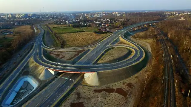 Czy na granicy Żor i Rybnika powstanie nowy wjazd na autostradę A1? Zabiegają o to samorządowcy z obu miast.Zobacz kolejne zdjęcia. Przesuwaj zdjęcia w prawo - naciśnij strzałkę lub przycisk NASTĘPNE