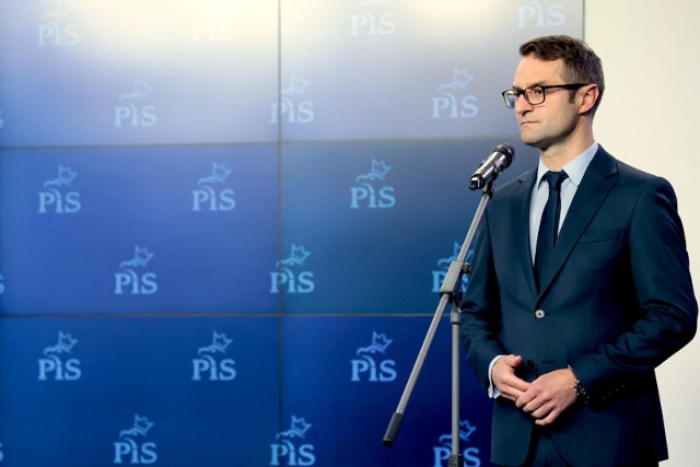 W piątek 16 czerwca Tomasz Poręba poinformował o rezygnacji z funkcji szefa sztabu PiS.