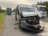 Wypadek na autostradzie A4 na wysokości Niemodlina. Bus wjechał w tył ciężarówki. Pięć osób w szpitalu!