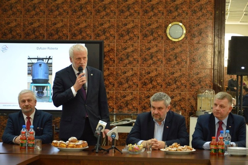 Minister rolnictwa Jan Krzysztof Ardanowski w Ostrowcu. Zwiedził Cukrownię Częstocice (ZDJĘCIA)