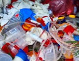Na Pomorzu ujawniono ponad 700 kilogramów odpadów medycznych. Kara może wynieść nawet 10 milionów złotych!