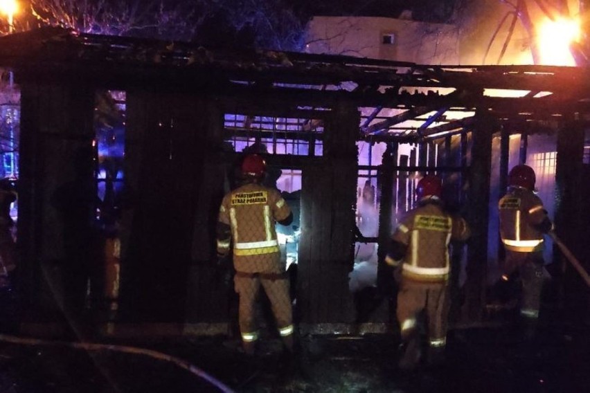 Tragiczny pożar w Chełmie. W zgliszczach opuszczonego budynku znaleziono zwłoki mężczyzny