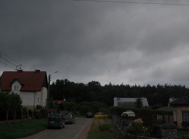 Dzisiejszy poranek w Dolinie Słupi. Temperatura o godzinie 8:00 - 17 stopni C. Wieje lekki wiatr