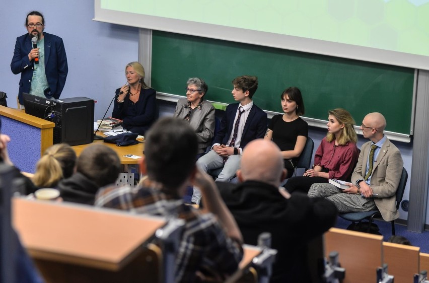 Debata na Uniwersytecie Gdańskim o "faszyzacji życia...