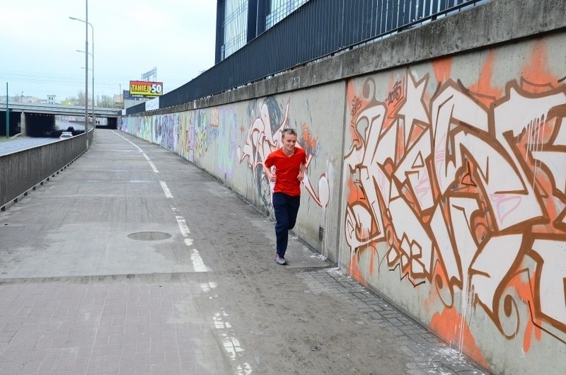 Poznań: Legalne graffiti. Zaczyna się malowanie wzdłuż ulicy Hetmańskiej [ZDJĘCIA]