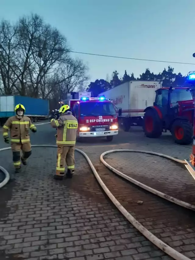 Pożar w stolarni przy Jastrzębskiego w Chełmnie (3.03.2021)