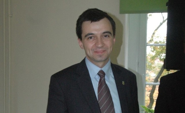 Starosta Rafael Rokaszewicz jeździ hyundaiem z 2010 roku wartym 88 tys. zł