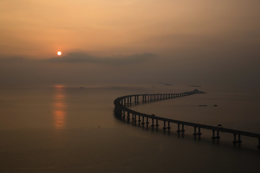 Najdłuższy most świata łączący Makau, Zhuhai i Hongkong