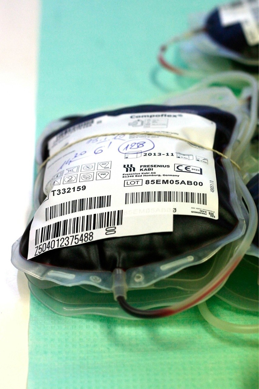 Szpitale kupują worki z krwią. Płacą za to nawet 200 tys. zł...