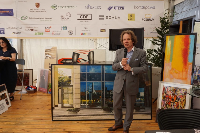 Pomysłodawca Tennis Art Cup Waldemar Górka otwiera aukcję