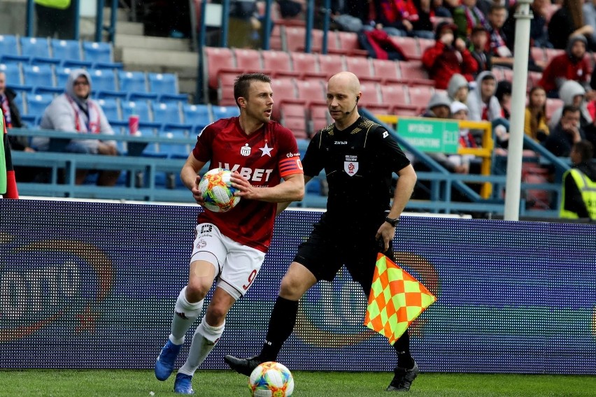 Rafał Boguski jest jednym z najbardziej lojalnych piłkarzy...