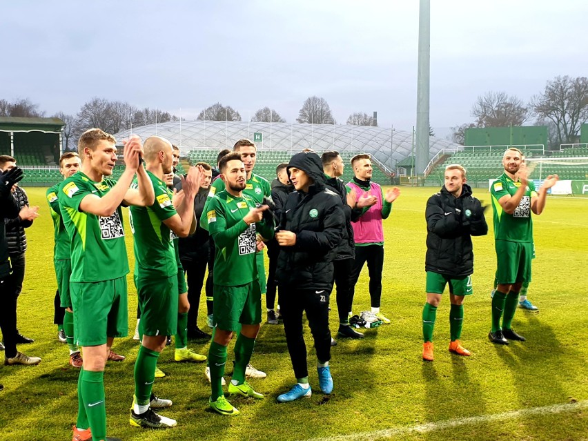 Warta Poznań pokonała Wigry Suwałki 3:0 i zimę spędzi na...