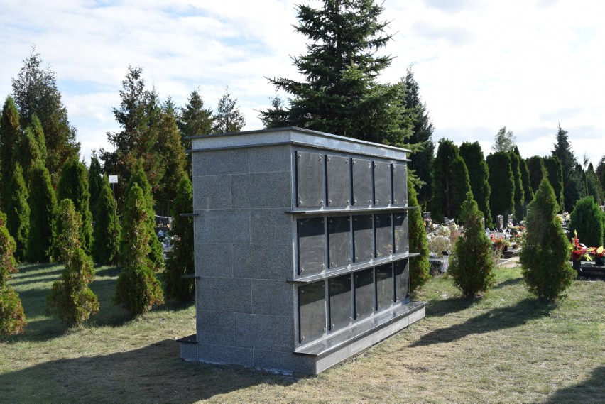 Zakończyła się budowa kolumbarium na cmentarzu komunalnym w...