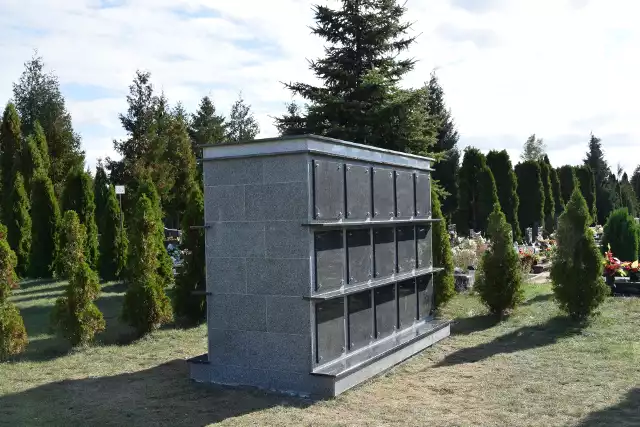 Zakończyła się budowa kolumbarium na cmentarzu komunalnym w Sępólnie.