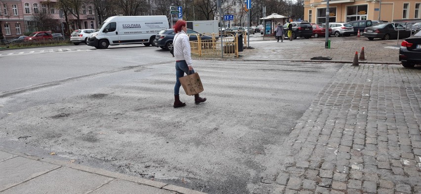 W centrum Szczecina znikają przejścia dla pieszych. To jeden z efektów planowanego remontu oraz zmian w tej części miasta