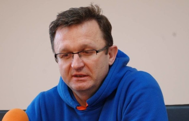 Grzegorz Zieliński nie chce już teraz deklarować, na co będzie stać jego drużynę w nadchodzącym sezonie ekstraklasy koszykarek