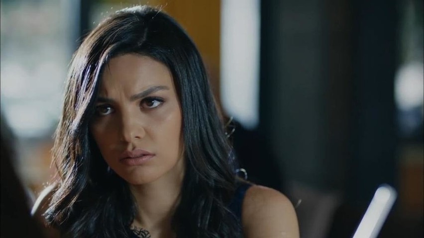 "Wieczna miłość" odcinek 75. Kemal postanawia porównać DNA Emira i Tufana. Asu wciąga Zeynep w swoją intrygę! [STRESZCZENIE ODCINKA+ZDJĘCIA]