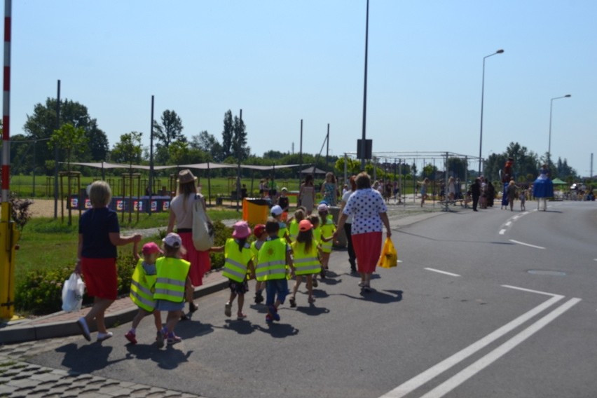 Częstochowa: otwarto ogród na Bulwarach nad Wartą ZDJĘCIA