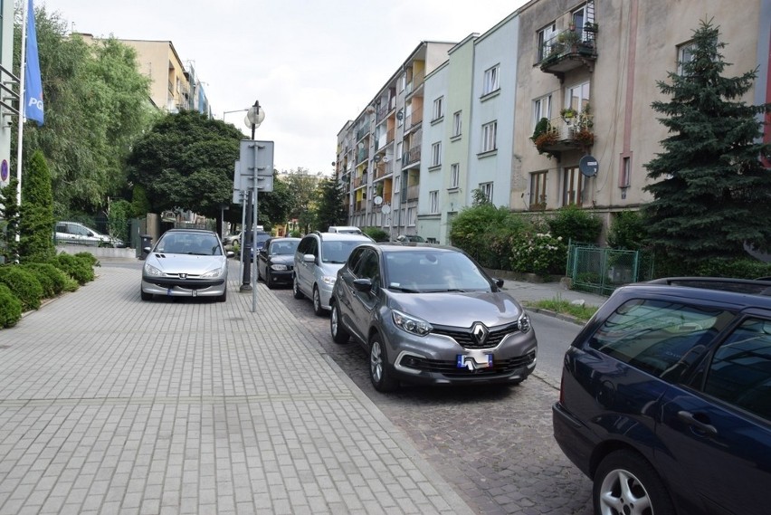 W strefie jest obecnie około 2300 miejsc parkingowych. Po...