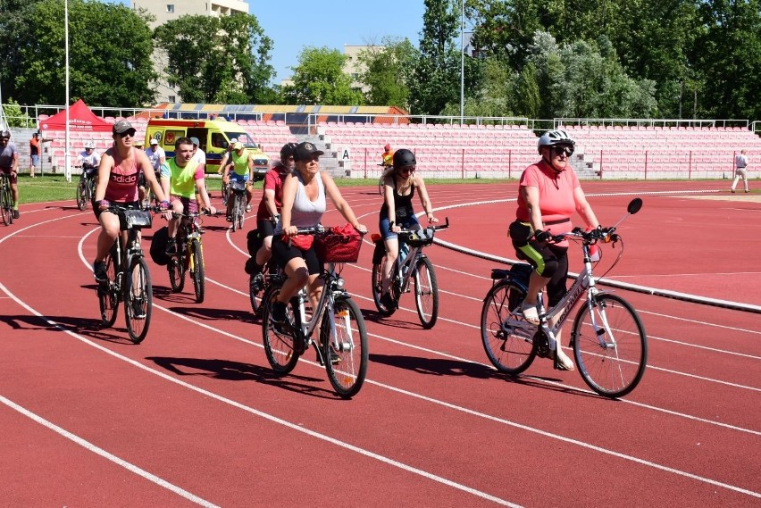 Na Stadionie Miejskim w Inowrocławiu trwa Rodzinny Dzień...