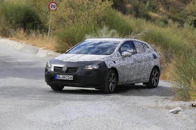 Nowy Opel Astra V, BMW 7, czy Audi Q7 - zobacz zdjęcia aut na jazdach testowych