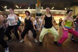 Zumba w Galerii MM. Nie udało się pobić rekordu Guinessa [ZDJĘCIA]