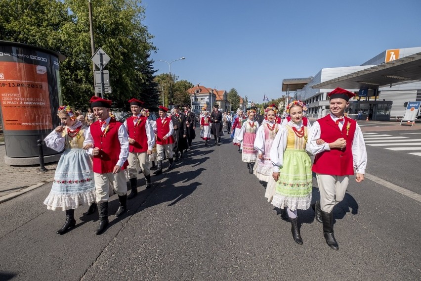 W parku Wilsona w Poznaniu odbywają się w sobotę 25. Dożynki...