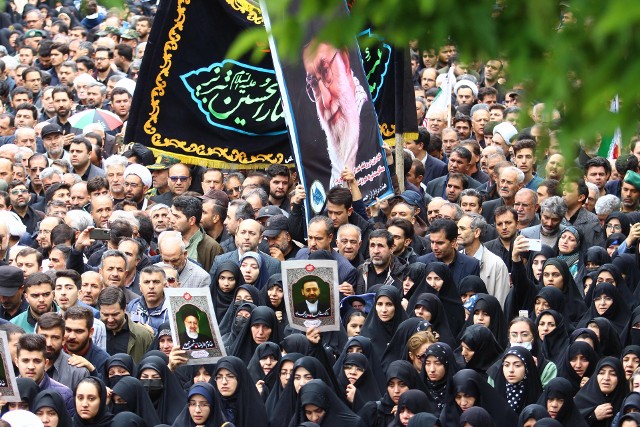 Śmierć Raisiego nie przyniesie większych zmian w polityce wewnętrznej i zagranicznej Teheranu